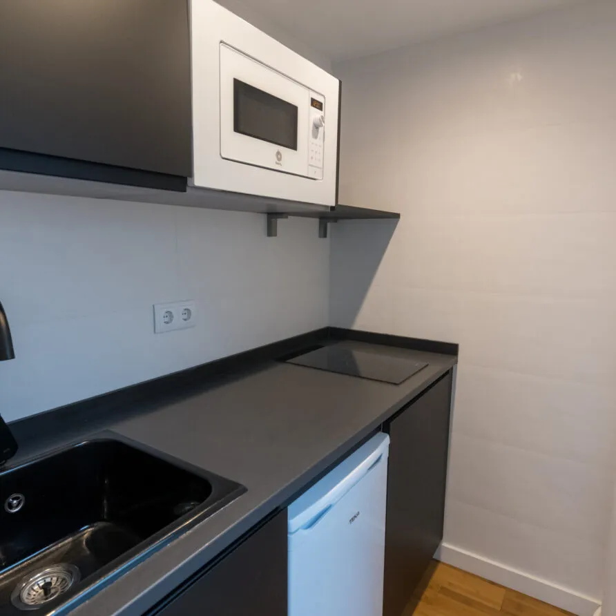 Cohausing Cabanyal - Modern Coliving by the Beach in Valencia - Image 8