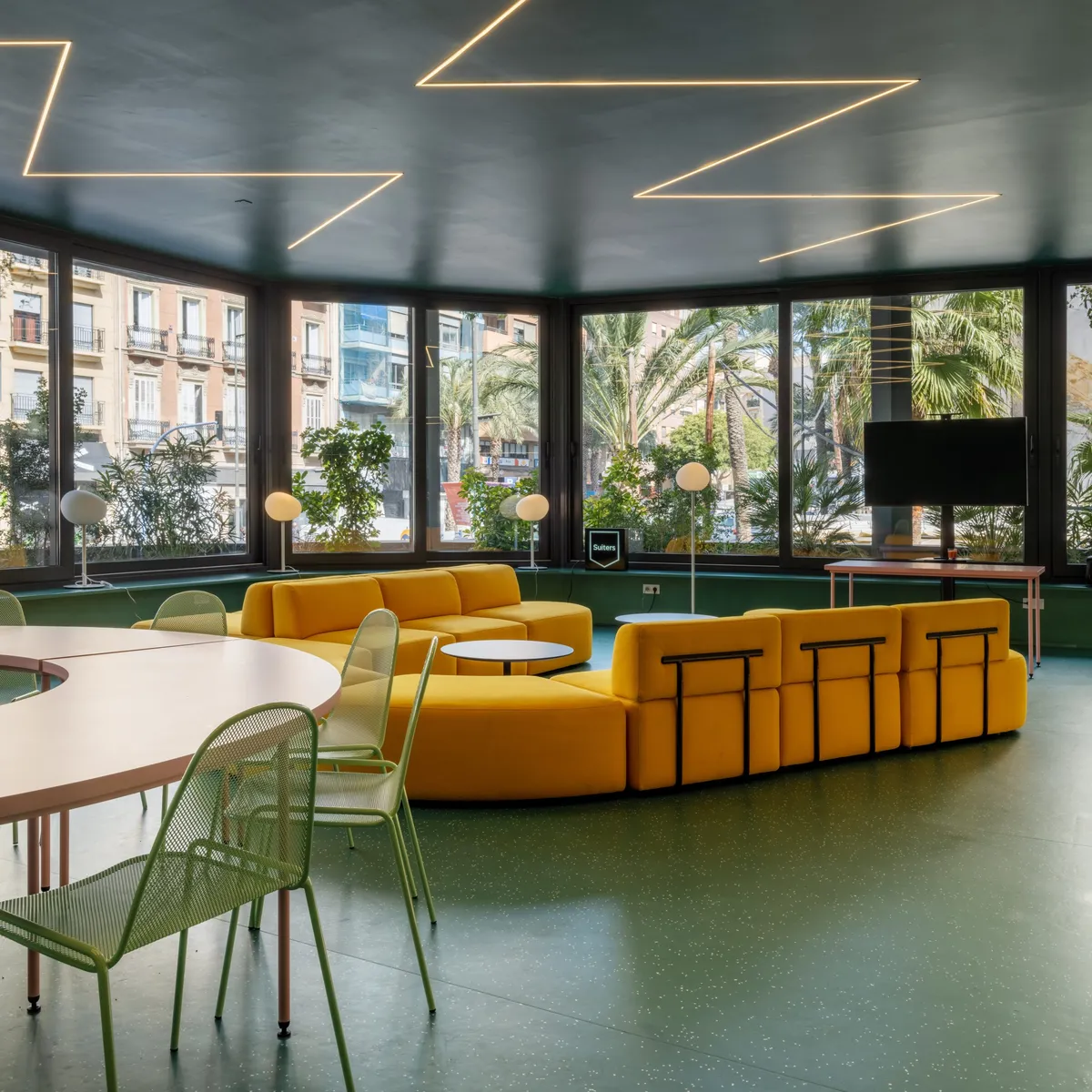 Suiters Málaga - Premium Coliving in the Heart of the City - Image 2