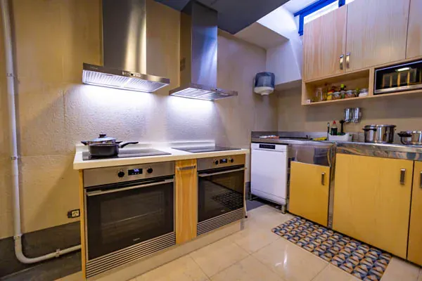 La Luna Coliving - Urban Oasis in Santa Cruz de Tenerife - Image 7