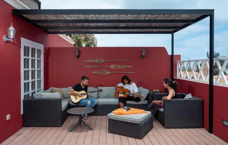 La Luna Coliving - Urban Oasis in Santa Cruz de Tenerife - Image 10