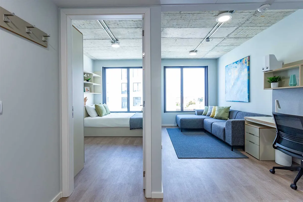 LIV CoLife Porto - Modern Coliving for Digital Nomads & Young Professionals - Image 11