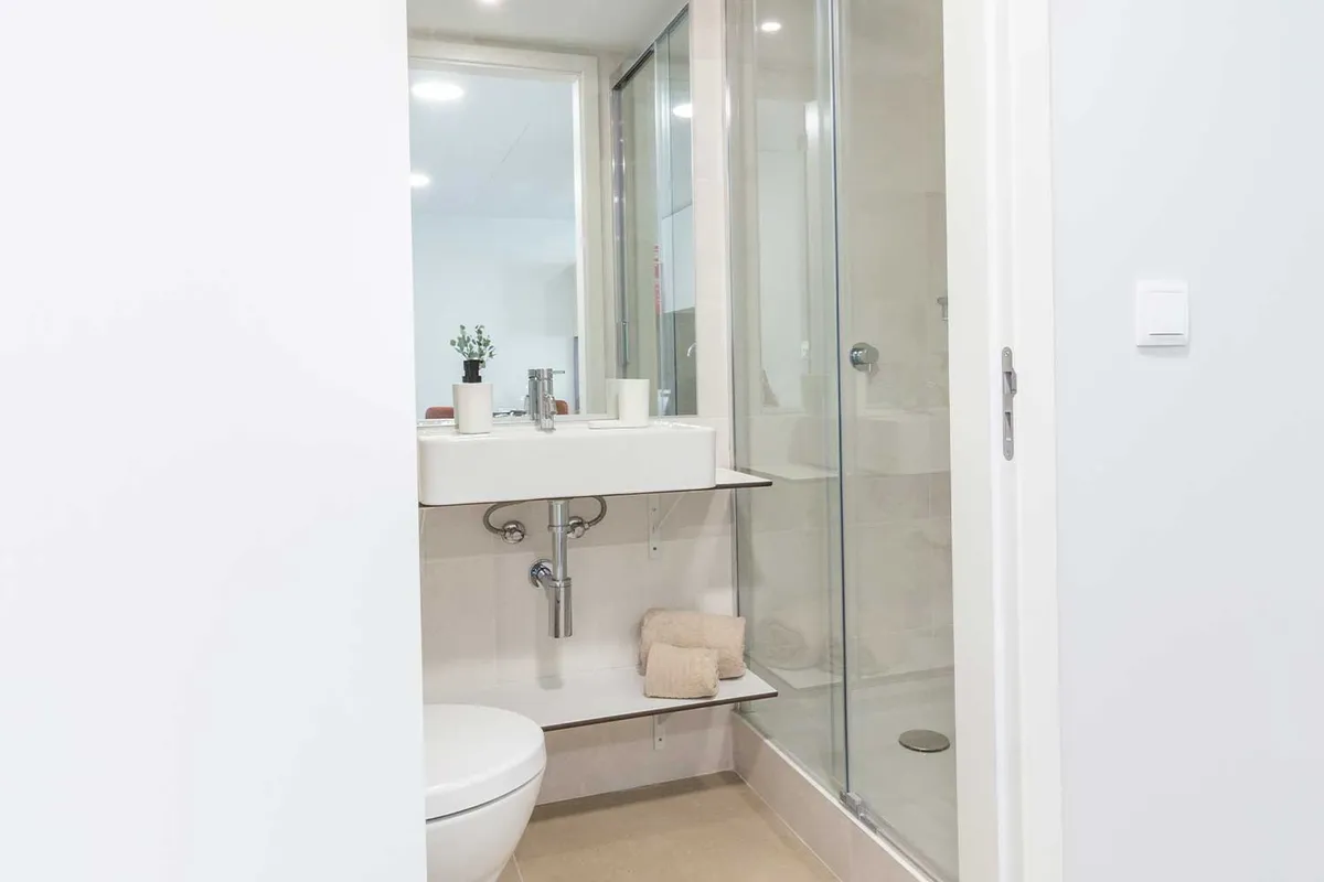 LIV CoLife Porto - Modern Coliving for Digital Nomads & Young Professionals - Image 6