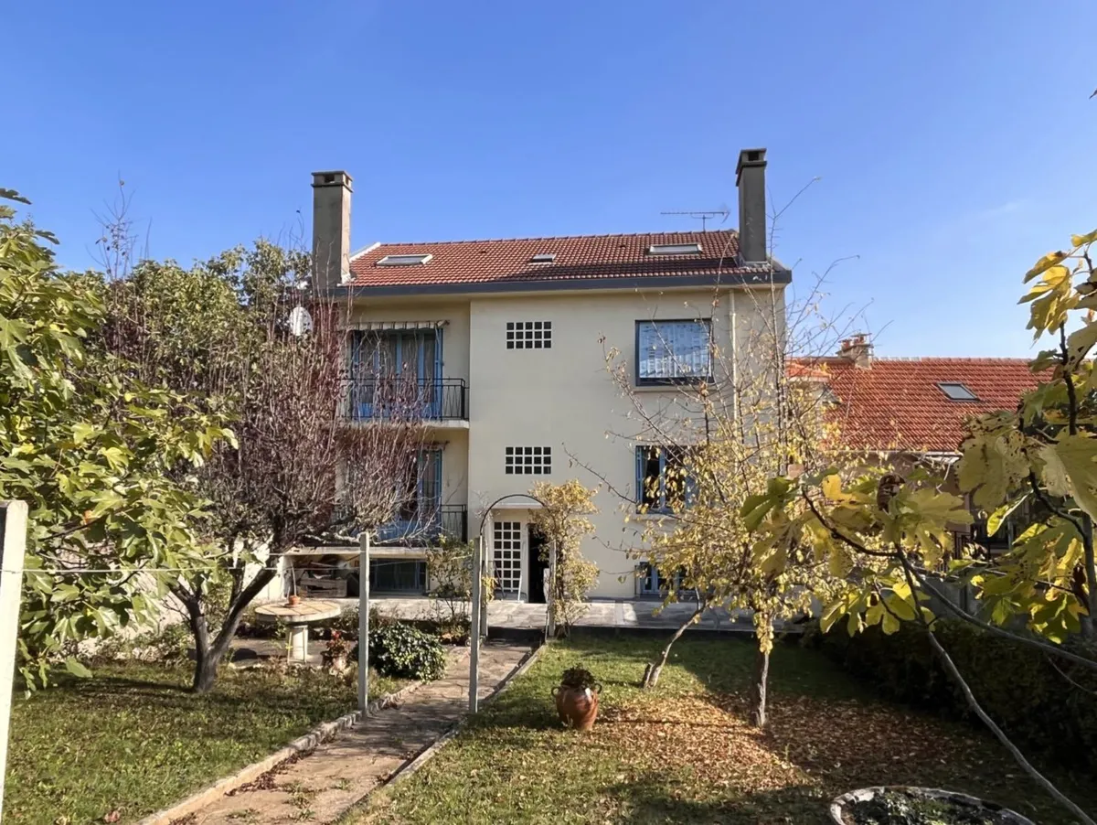 Colivingo - Spacious Garden Houses Near Paris - Image 4