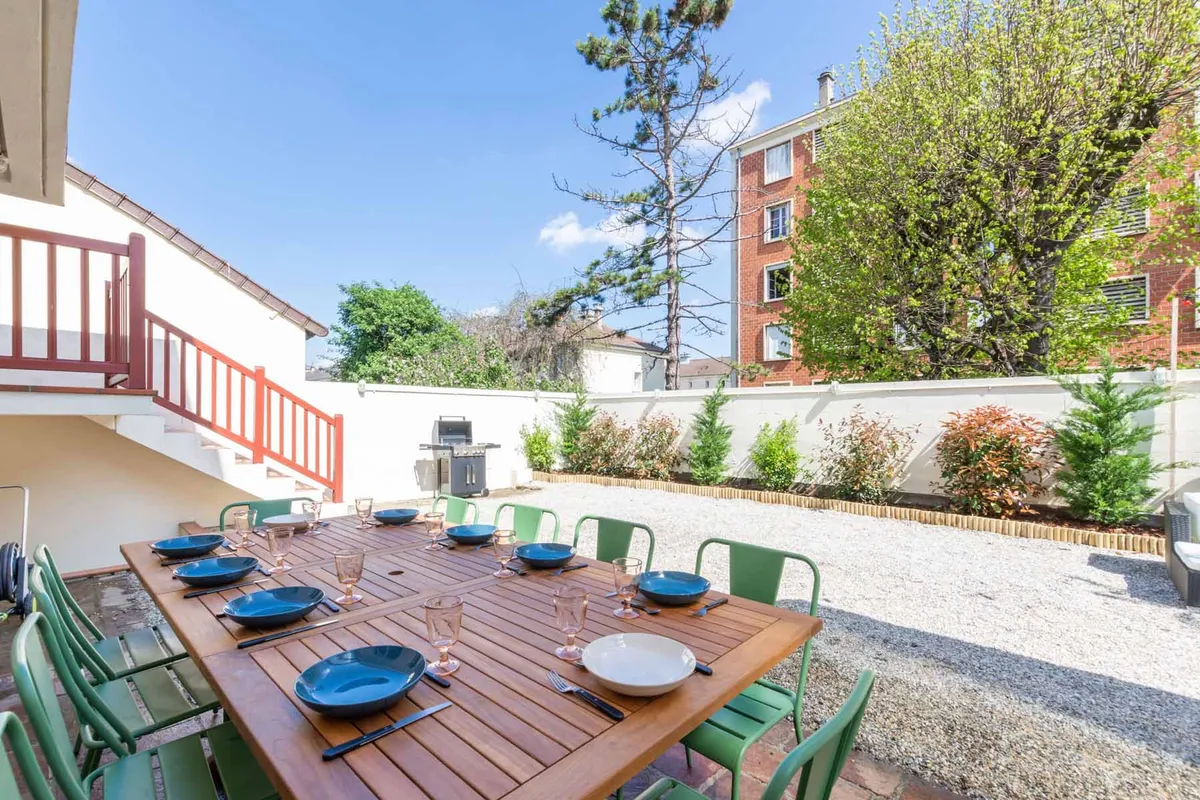 Colivingo - Spacious Garden Houses Near Paris - Image 6