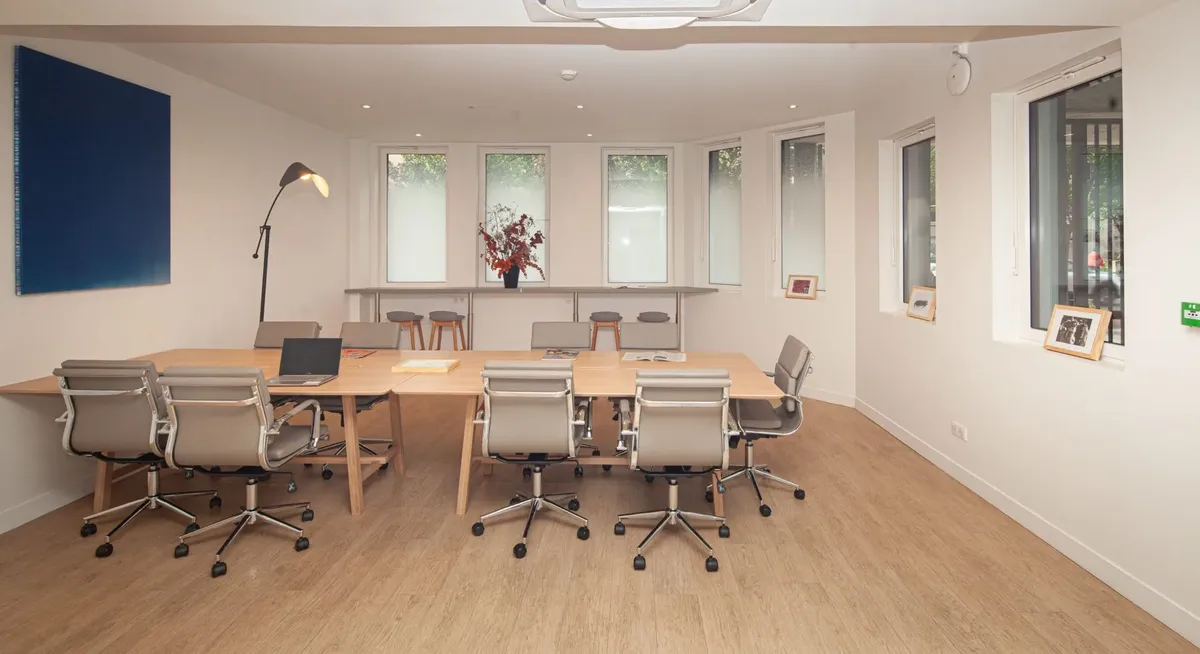 Finestate Coliving Mairie d'Issy - Modern Urban Oasis in Paris - Image 1