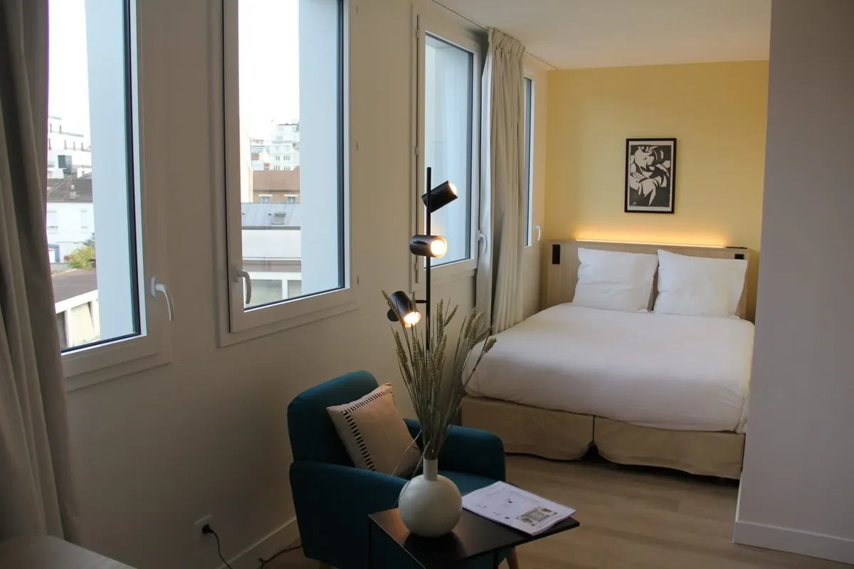 Finestate Coliving Mairie d'Issy - Modern Urban Oasis in Paris - Image 2
