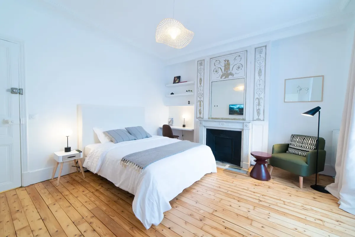 Finestate Coliving Mairie d'Issy - Modern Urban Oasis in Paris - Image 4
