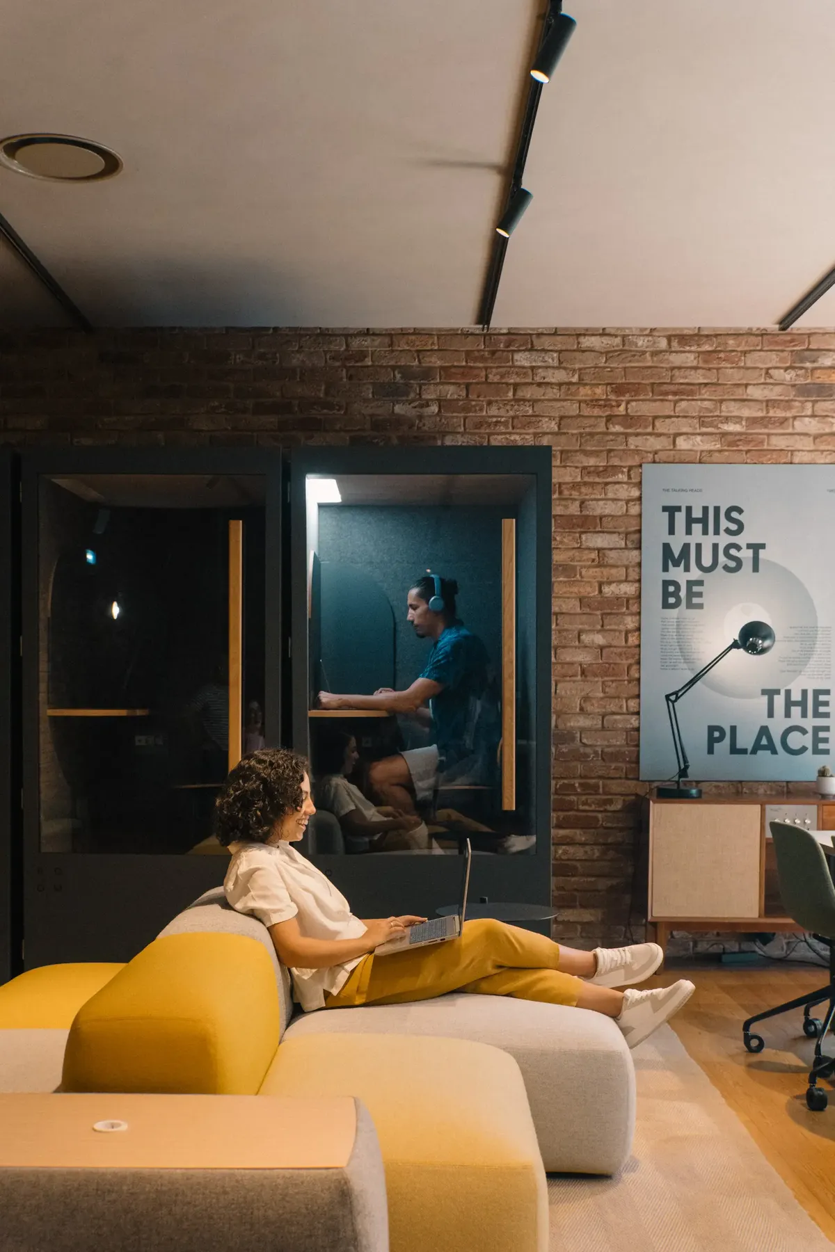 Outsite Porto Mouco - Creative Hub Coliving in Bonfim - Image 3