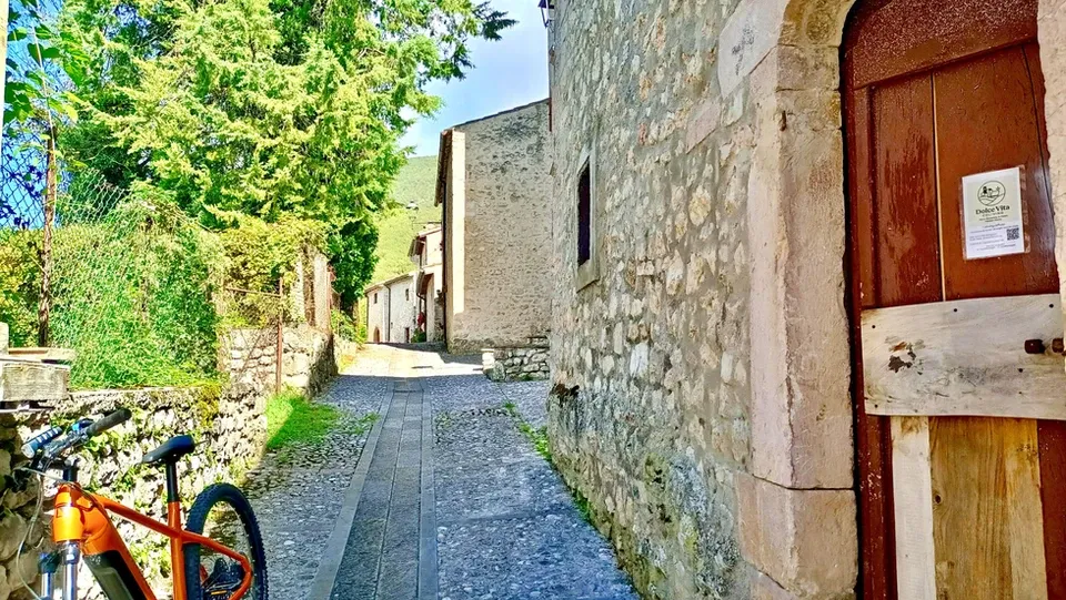 Dolce Vita Coliving - Authentic Medieval Village Living in Umbria - Image 9