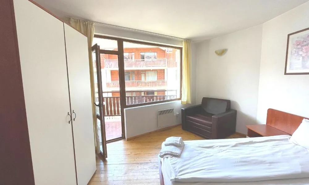 Four Leaf Clover Bansko - Mountain Coliving & Ski Retreat - Image 3