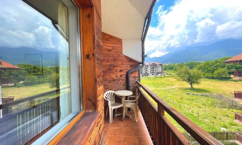 Four Leaf Clover Bansko - Mountain Coliving & Ski Retreat - Image 5