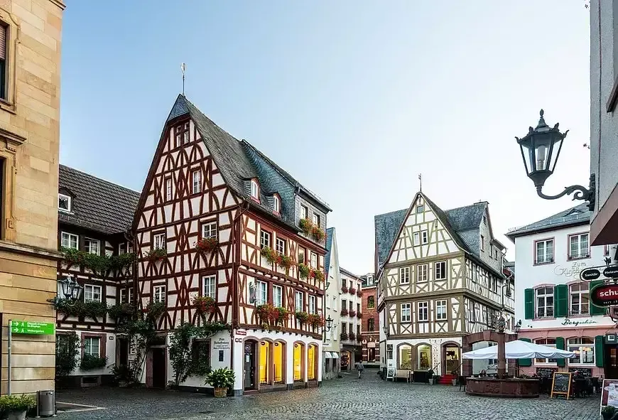 Upriver By Vonder Warsaw - Modern Riverfront Coliving - Image 8