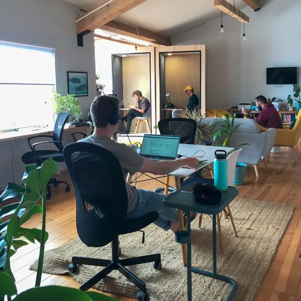 Dwell Azores - Oceanfront Coliving & Coworking in Fenais da Luz - Image 12