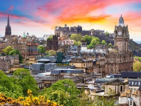 Coliving WeDiscover Bucharest - Heart of the City Hub - Image 14