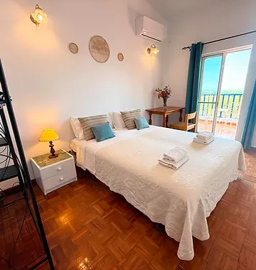 Bela Vista Coliving - Authentic Algarve Retreat with Sea Views - Image 2