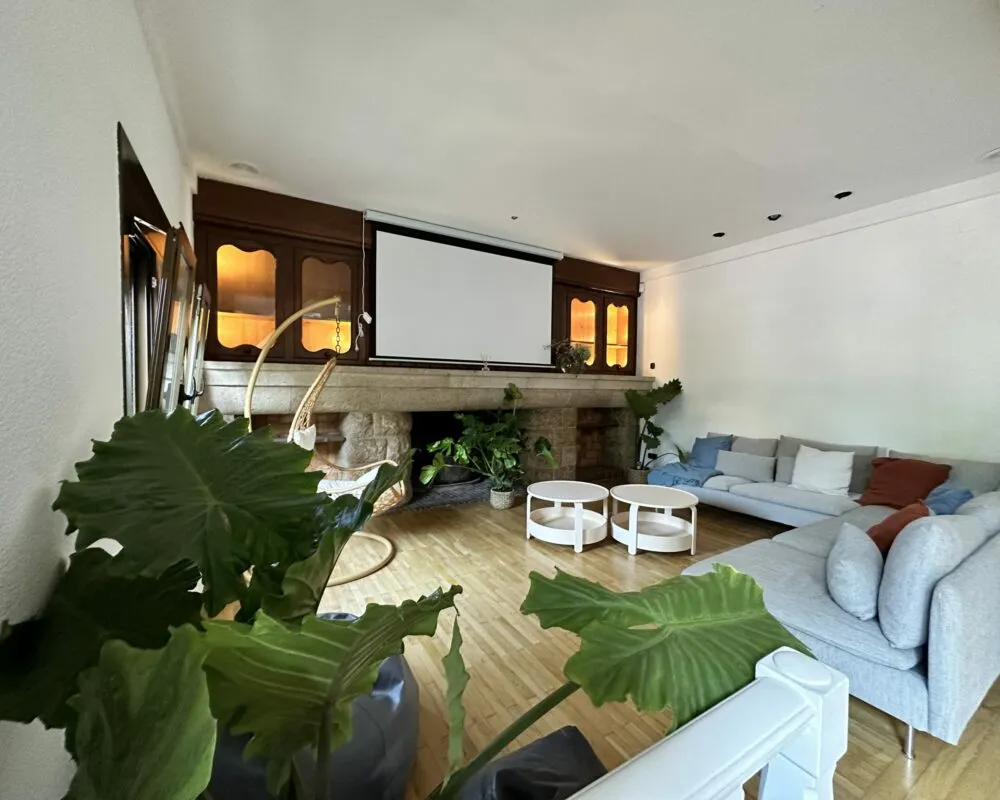 Palma Coliving Barcelona - Villa Oasis in Gracia - Image 3