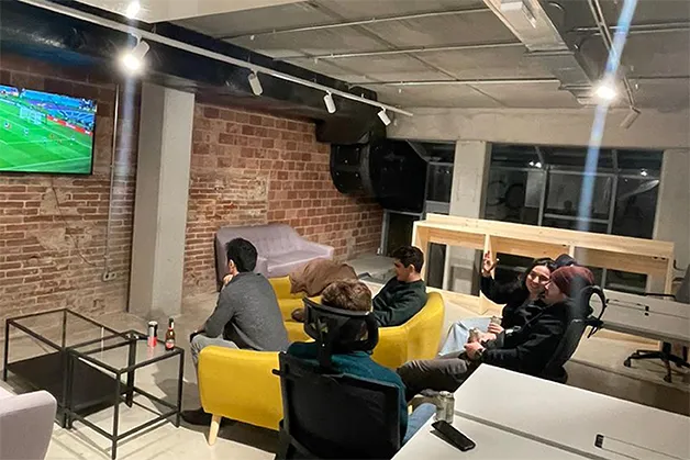 VIU Sagrada Familia - Modern Coliving & Coworking in Barcelona - Image 3