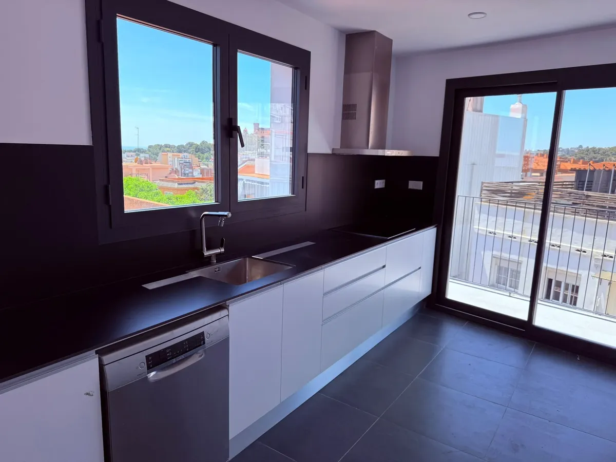 Green Living Coliving Barcelona - Sustainable Coastal Living - Image 2